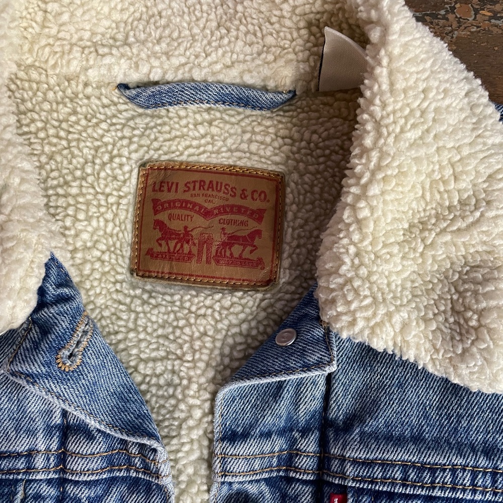 Levi's Premium Ex-Boyfriend Sherpa Lined Trucker Denim Jacket - Sz Med 🧡🎀 - Picture 11 of 15